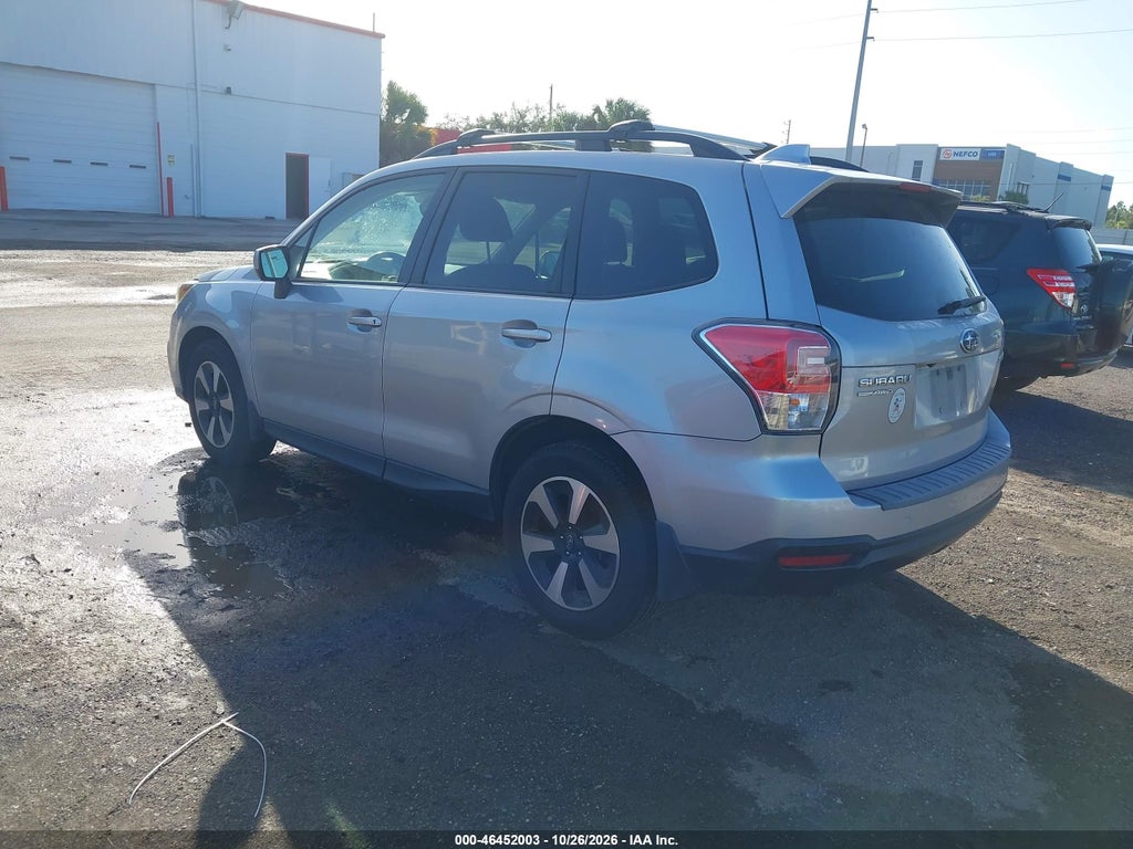2018 Subaru Forester 2.5I Premium photo 3