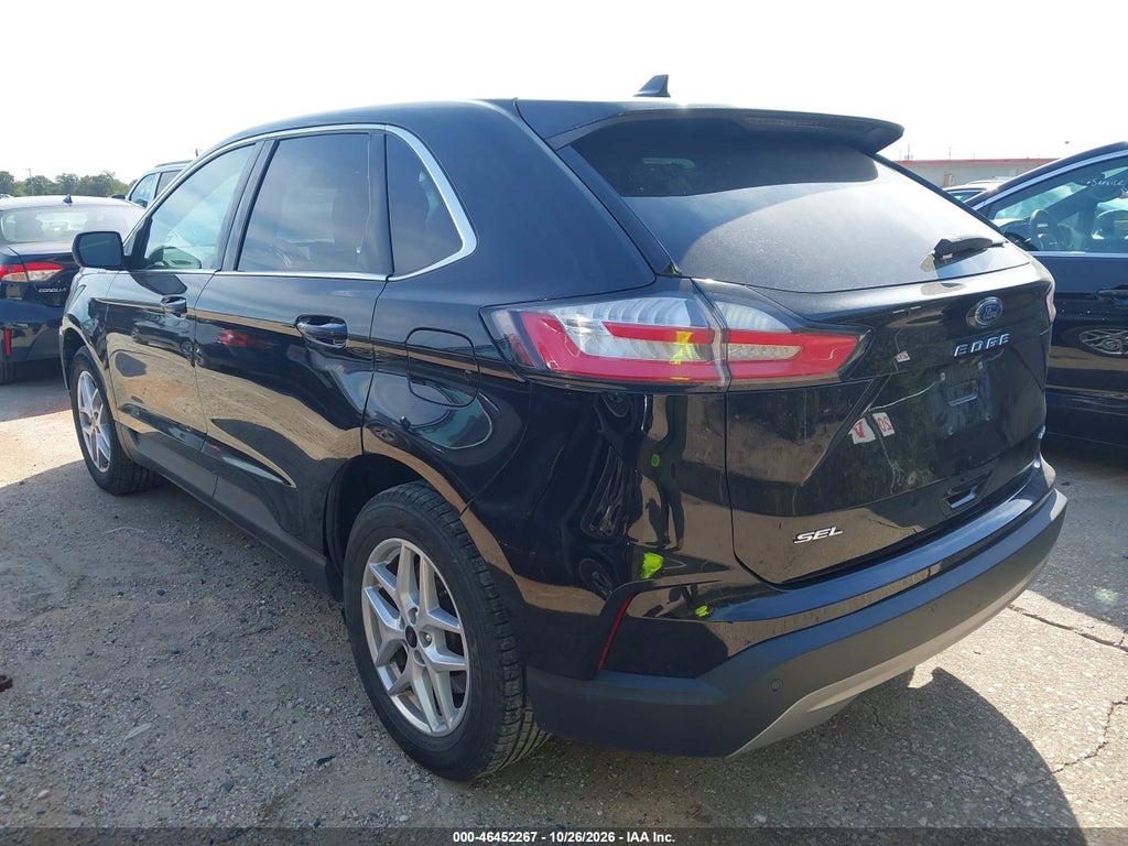 2024 Ford Edge SEL photo 3