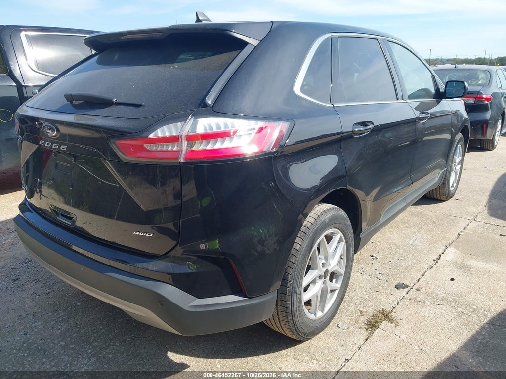 2024 Ford Edge SEL photo 4