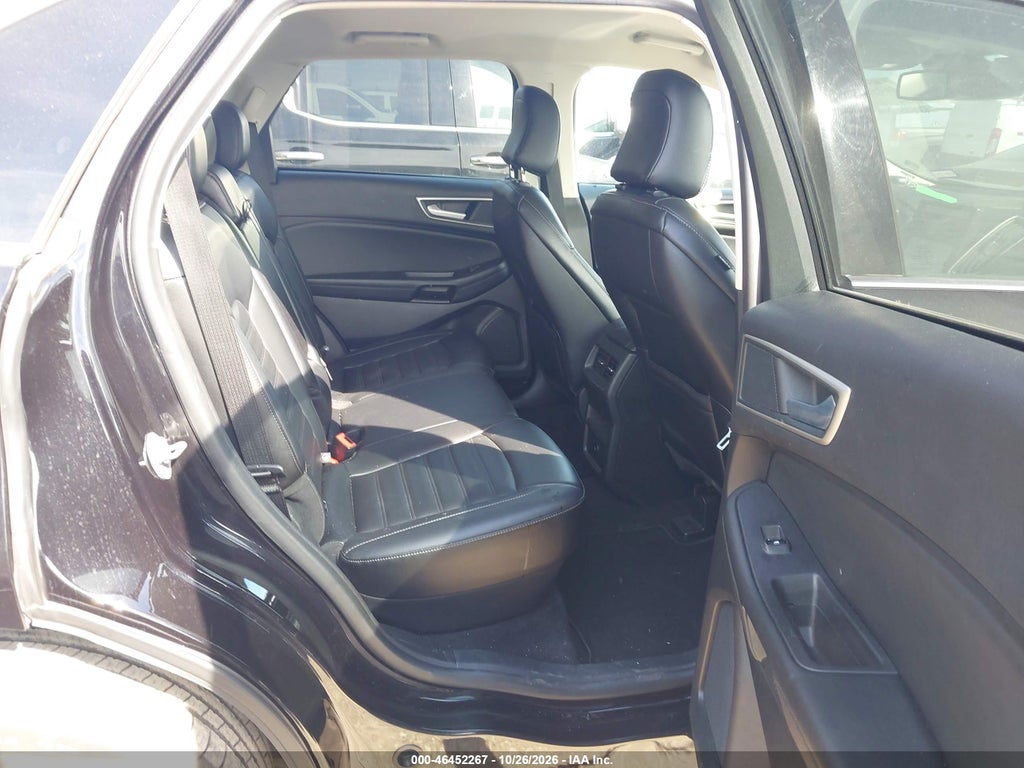 2024 Ford Edge SEL photo 8