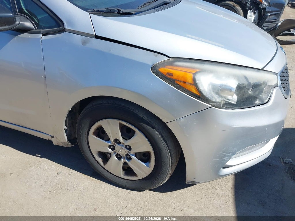 2016 Kia Forte LX photo 6