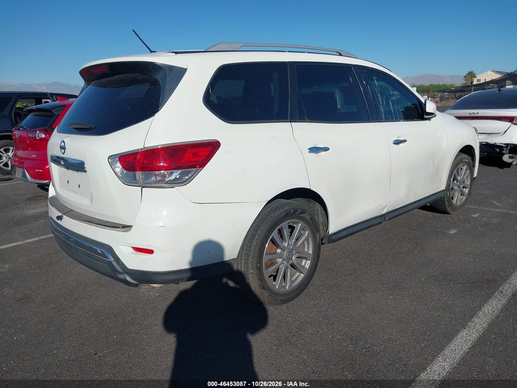 2016 Nissan Pathfinder Platinum/S/SL/SV photo 4