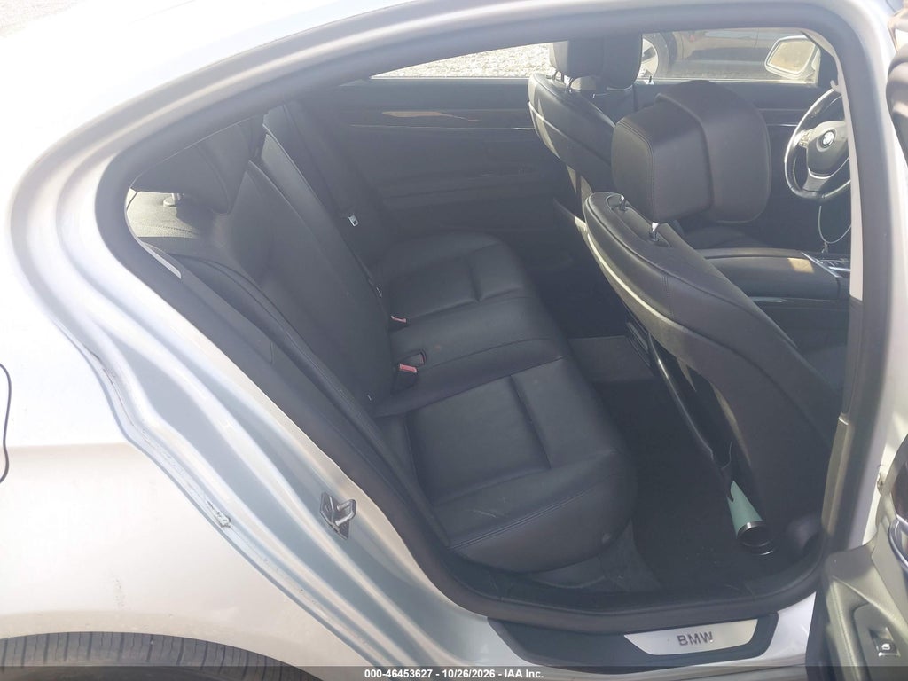 2012 BMW 740I photo 8