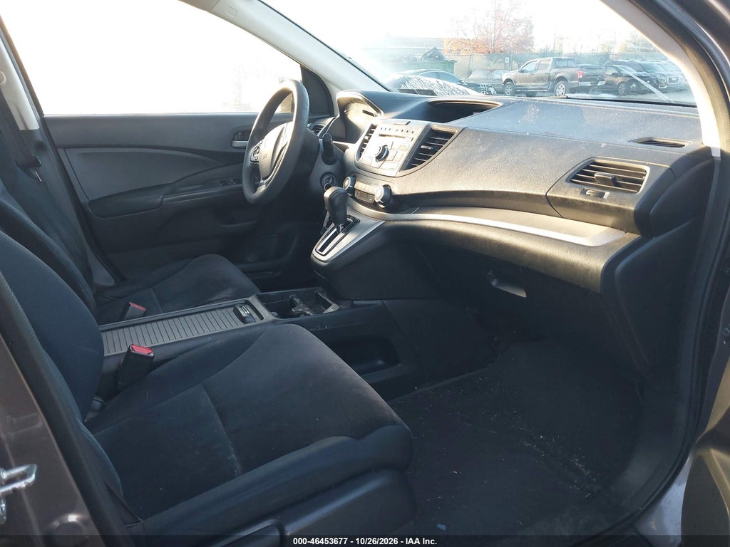 2014 Honda CR-V LX photo 5