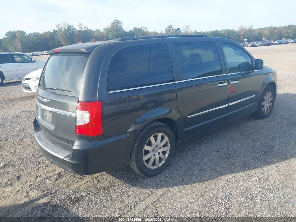 2012 Chrysler Town & Country Touring-L photo 4