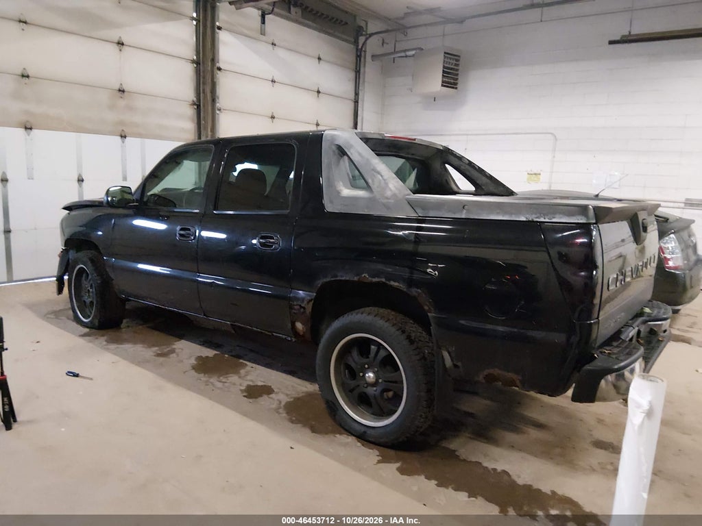 2004 Chevrolet Avalanche 1500 photo 3