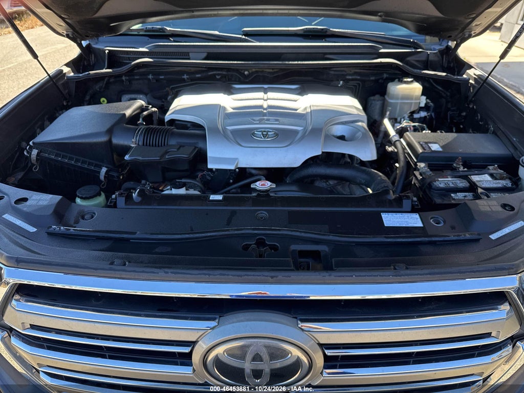 2017 Toyota Land Cruiser V8 photo 10