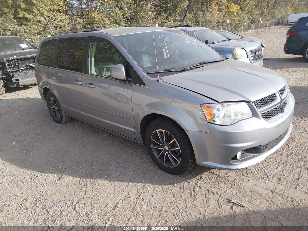 2017 Dodge Grand Caravan SXT photo 1