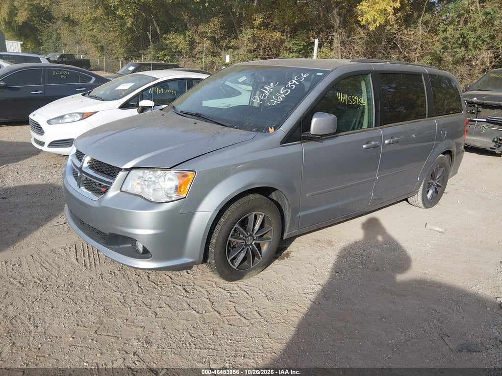 2017 Dodge Grand Caravan SXT photo 2