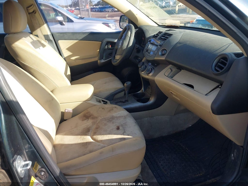 2009 Toyota RAV4 photo 5