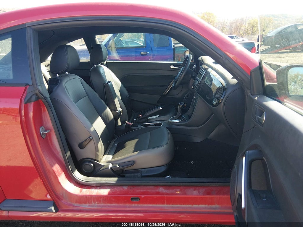 2015 Volkswagen Beetle 1.8T Fleet Edition photo 5