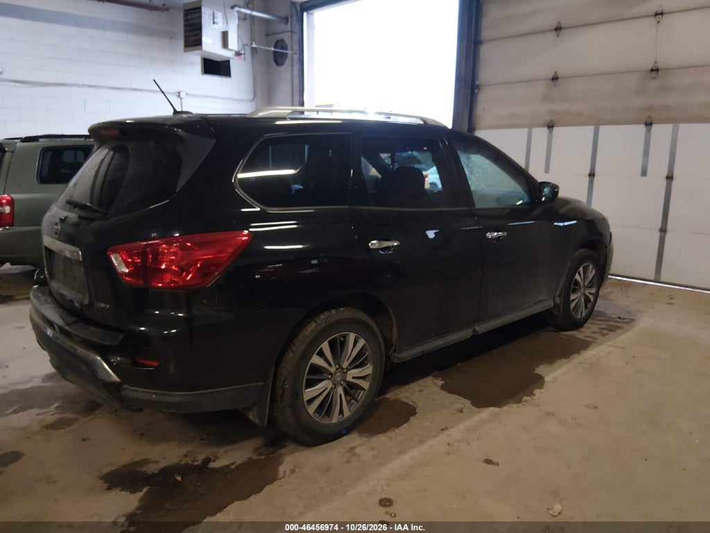 2018 Nissan Pathfinder S photo 4