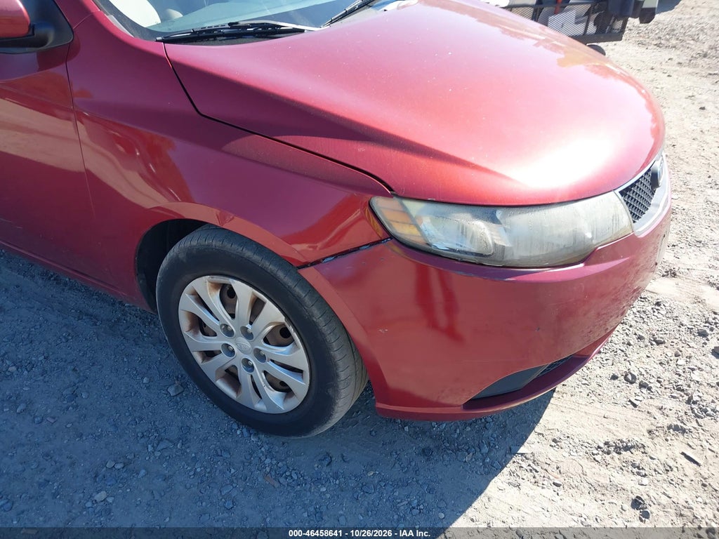 2010 Kia Forte EX photo 6