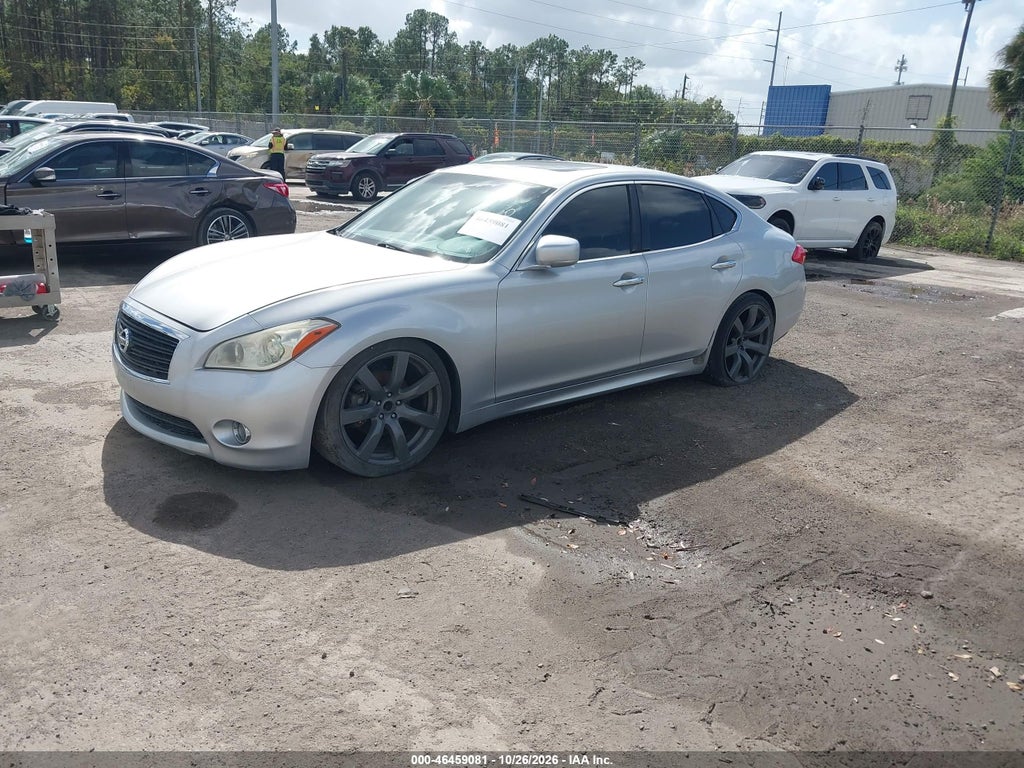 2011 Infiniti M37 photo 2