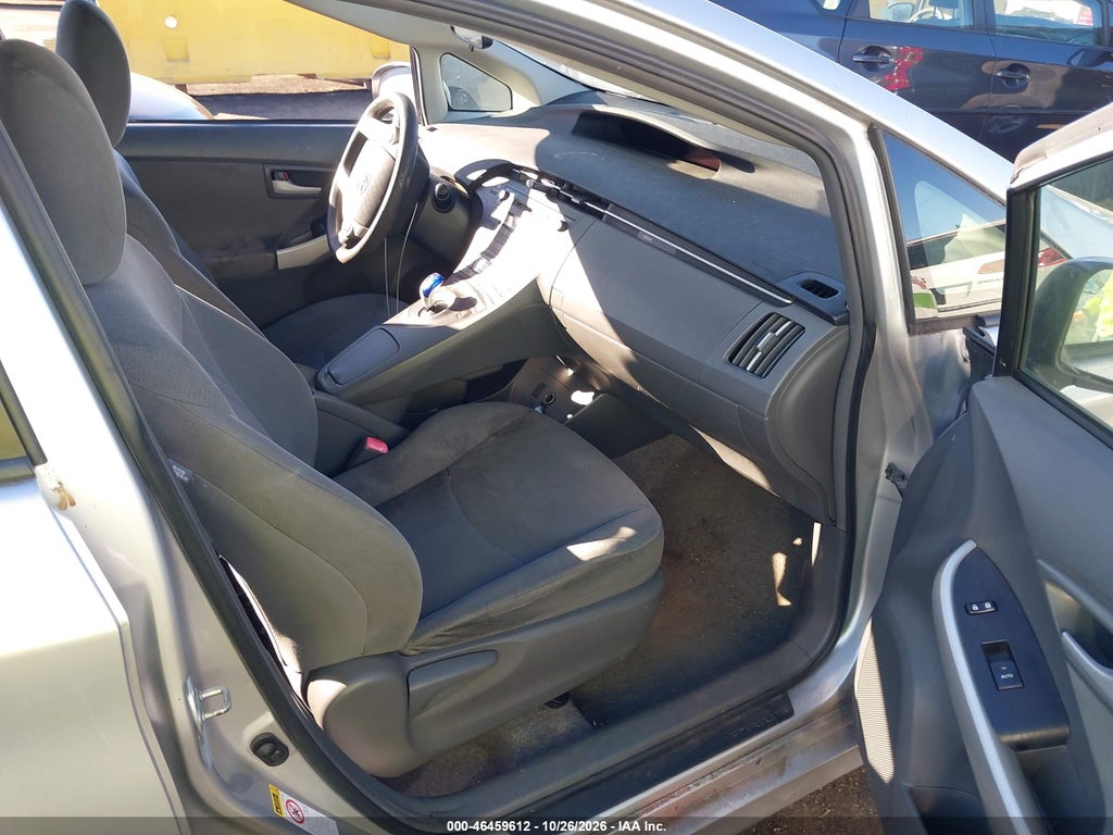 2010 Toyota Prius II photo 5