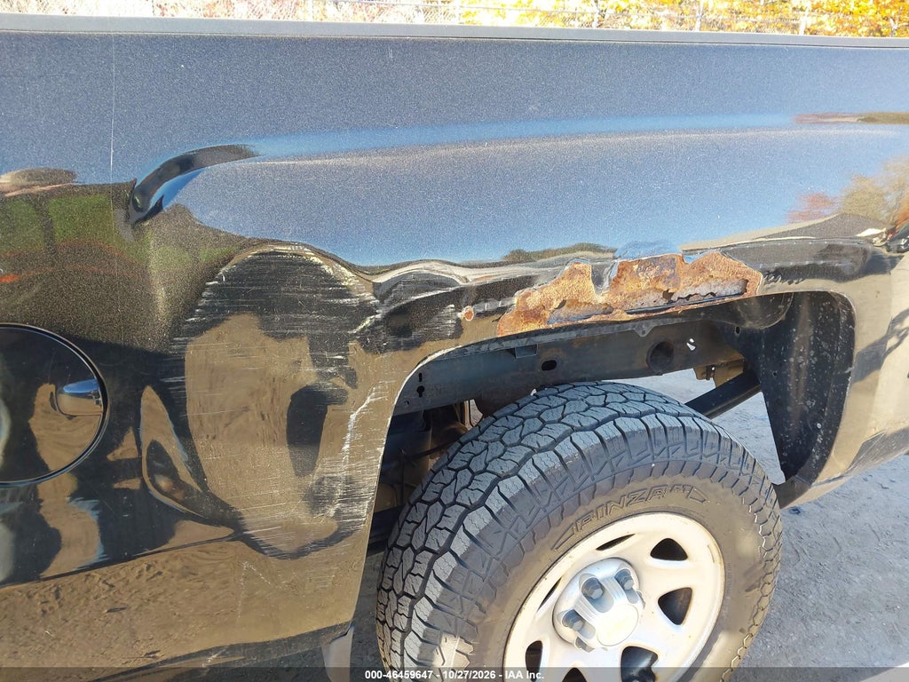 2015 Chevrolet Silverado 1500 WT photo 6