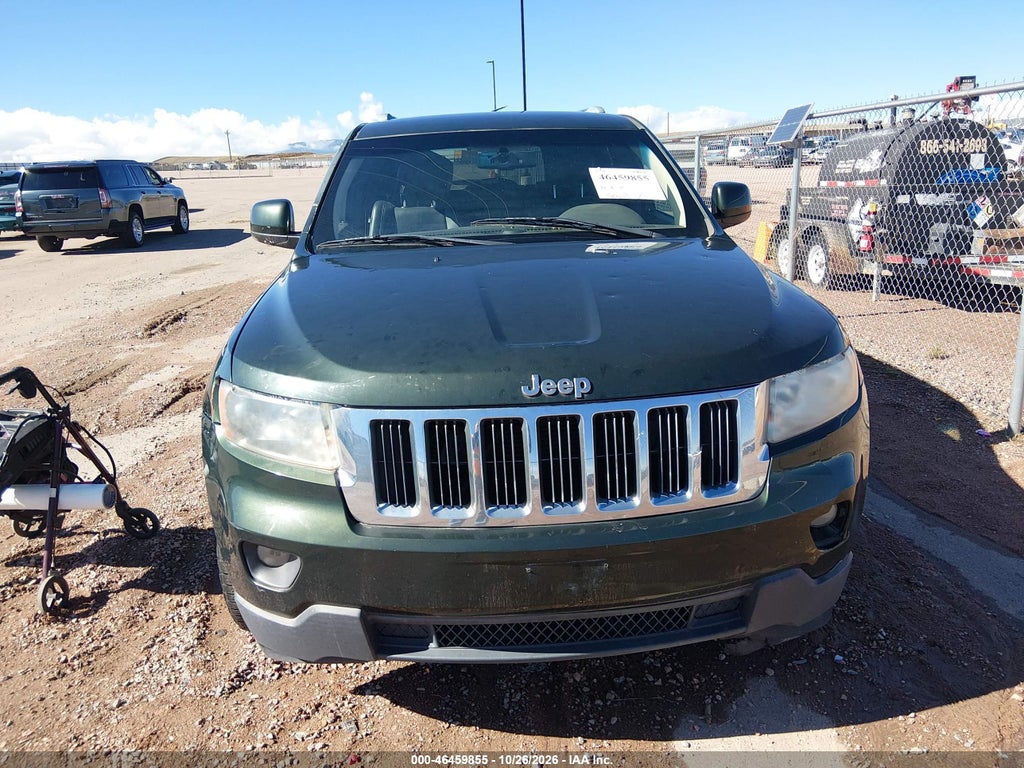 2011 Jeep Grand Cherokee Laredo photo 6
