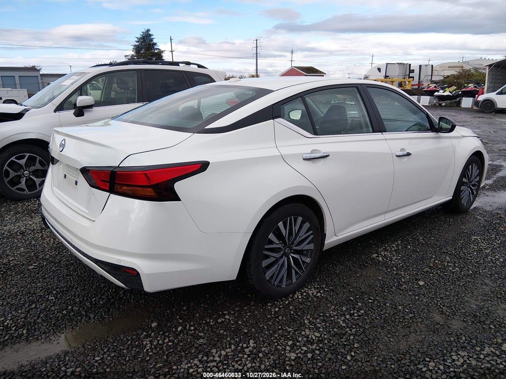 2025 Nissan Altima SV FWD photo 4