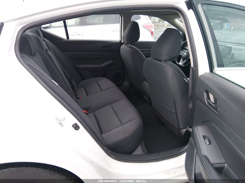 2025 Nissan Altima SV FWD photo 8