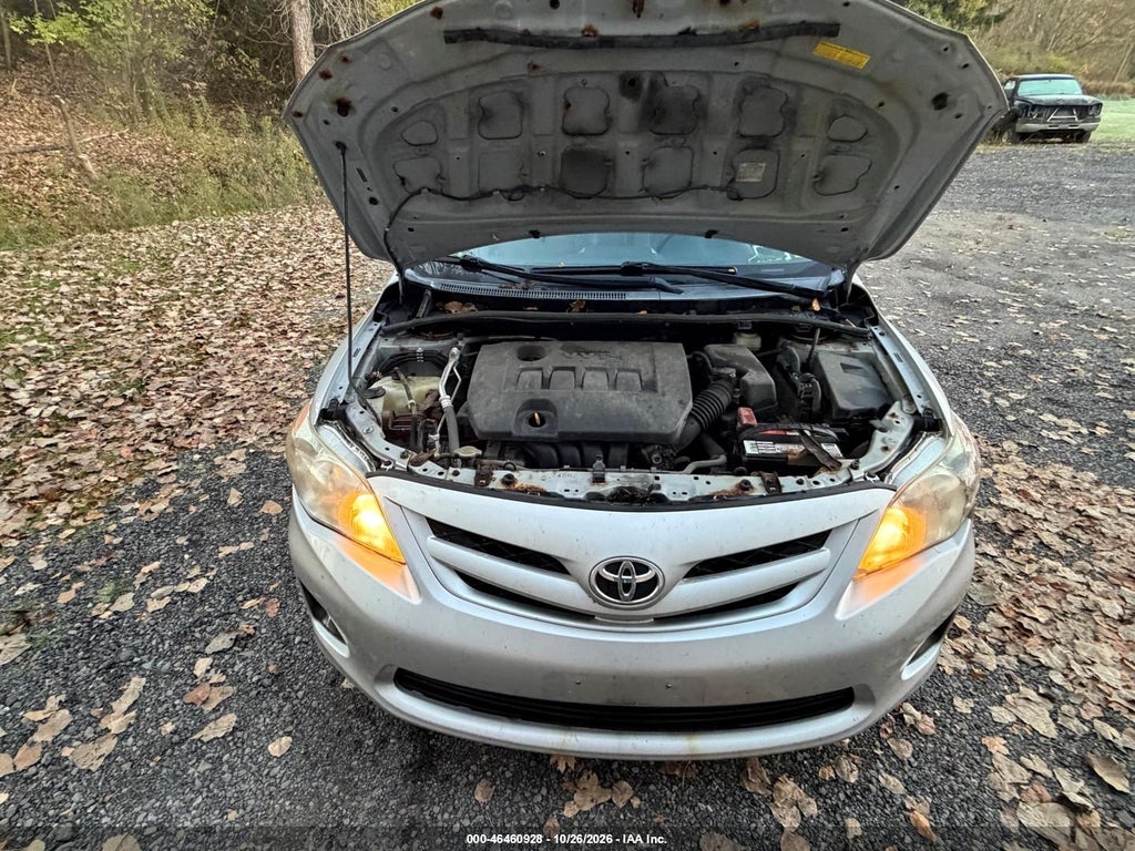 2011 Toyota Corolla photo 10