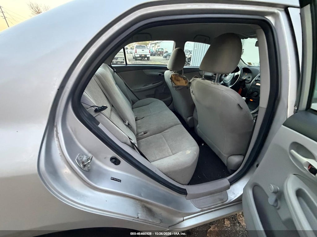 2011 Toyota Corolla photo 8