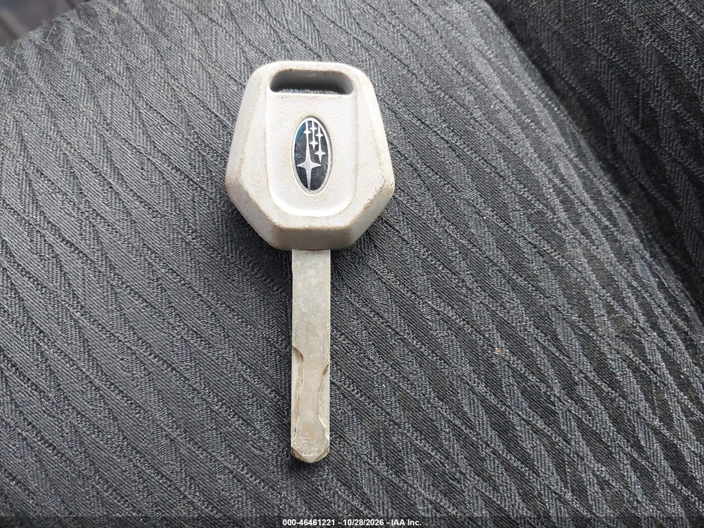 2012 Subaru Outback 2.5I Premium photo 11