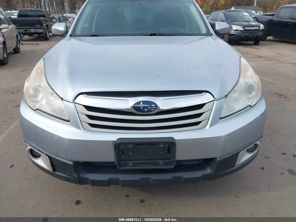 2012 Subaru Outback 2.5I Premium photo 6