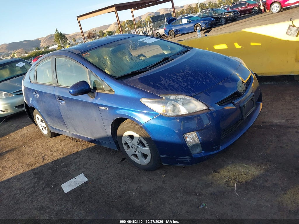 2011 Toyota Prius TWO photo 1