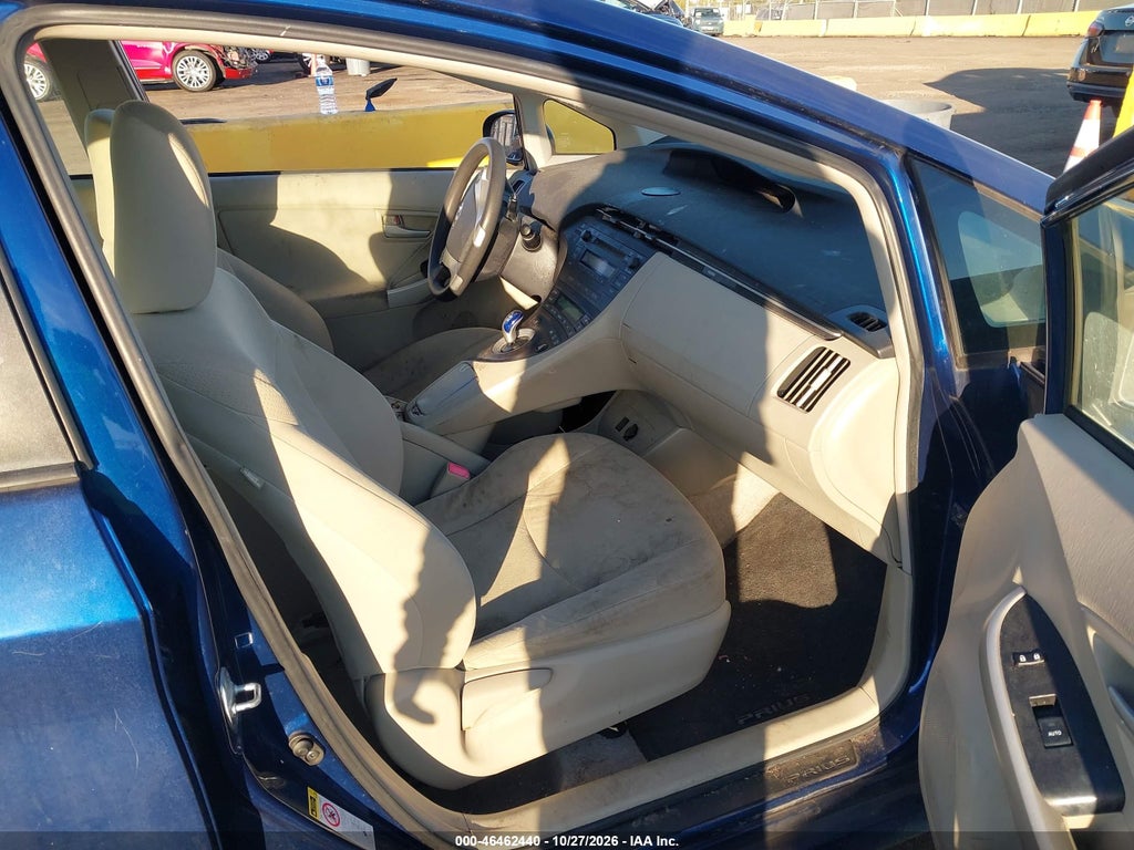 2011 Toyota Prius TWO photo 5