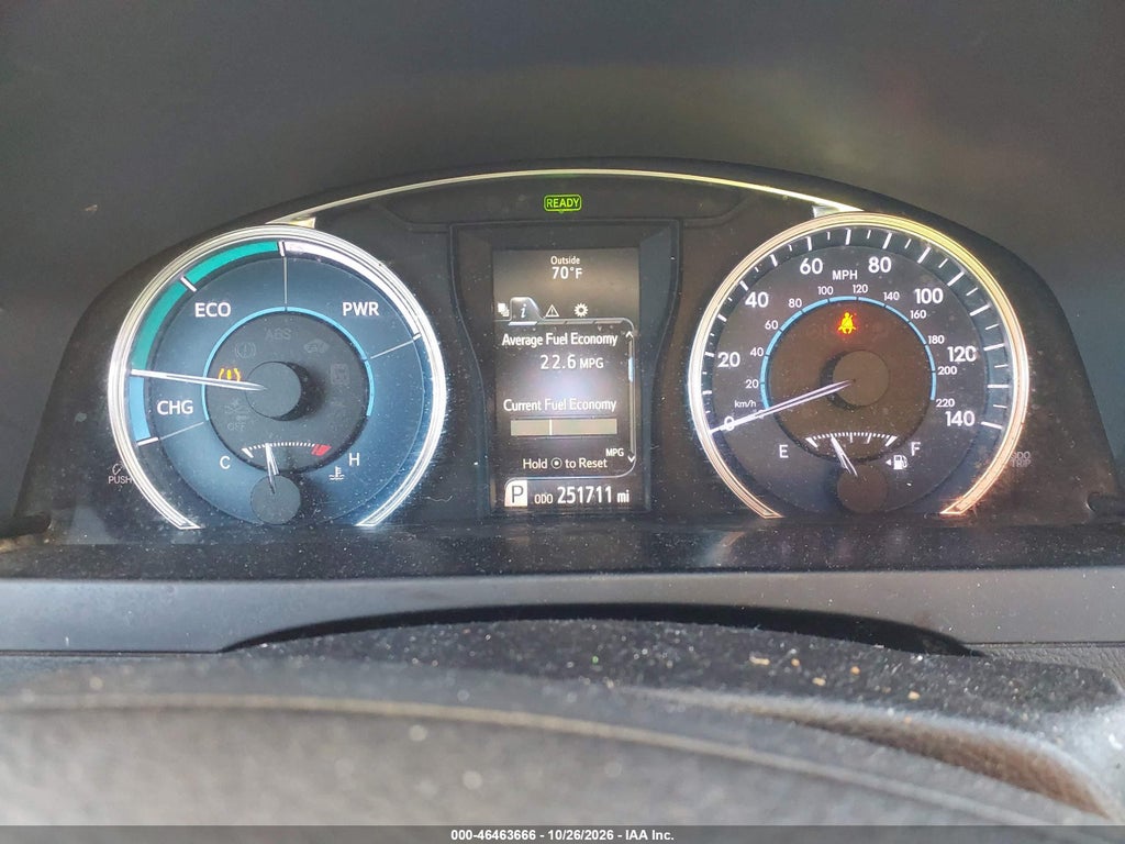 2015 Toyota Camry Hybrid LE photo 7