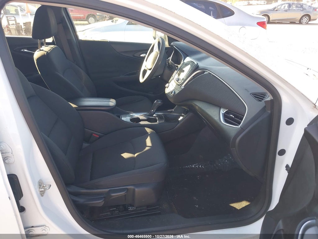 2020 Chevrolet Malibu FWD LT photo 5