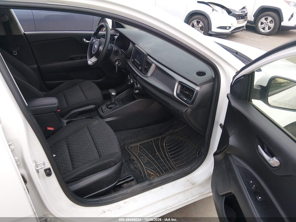 2019 Kia RIO S photo 5