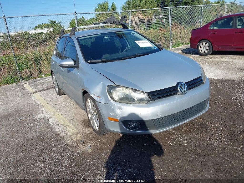 2011 Volkswagen Golf TDI 4-Door photo 6