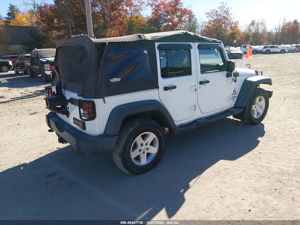 2015 Jeep Wrangler Unlimited Sport photo 4