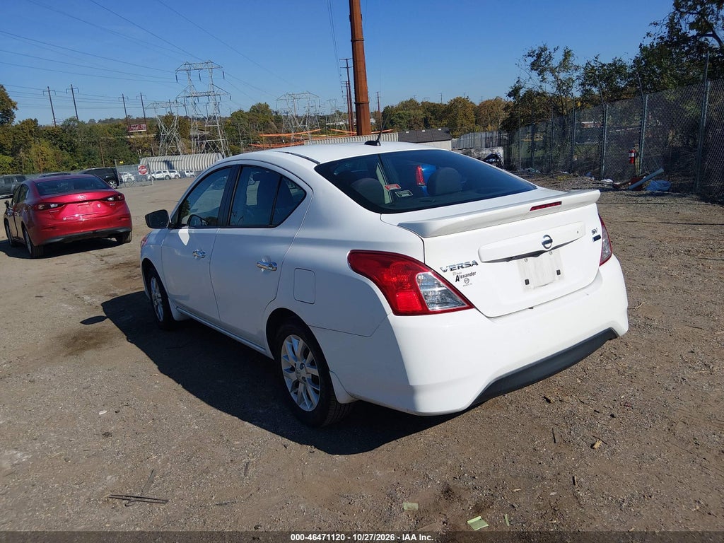 2018 Nissan Versa 1.6 SV photo 3