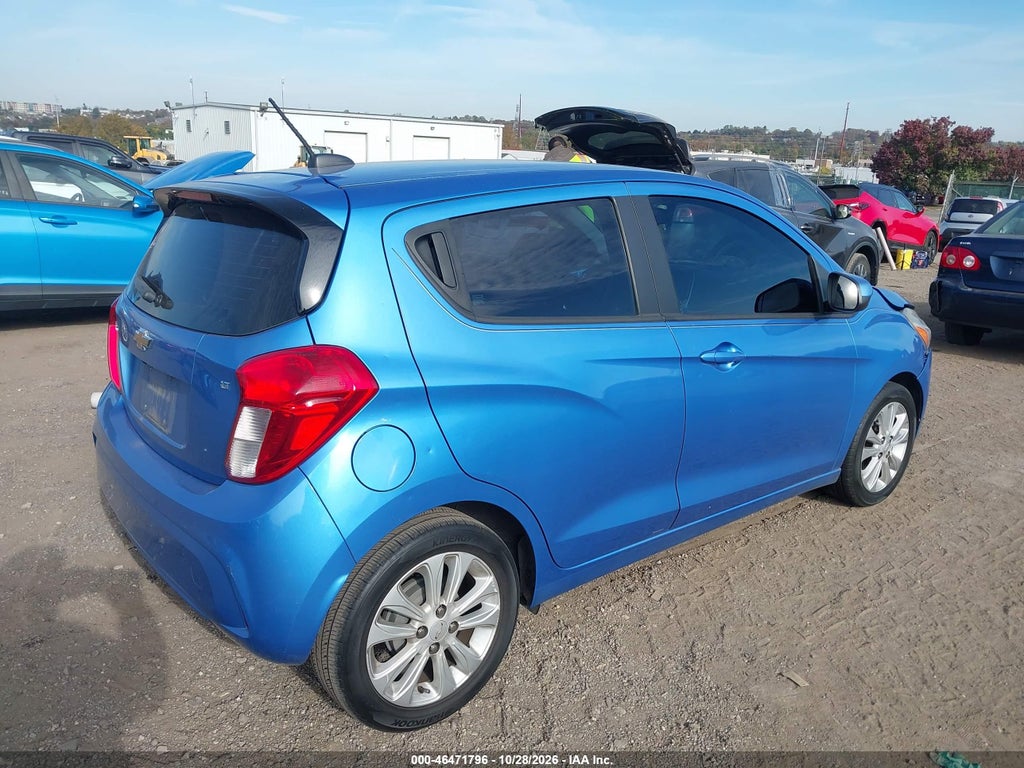 2017 Chevrolet Spark 1LT CVT photo 4
