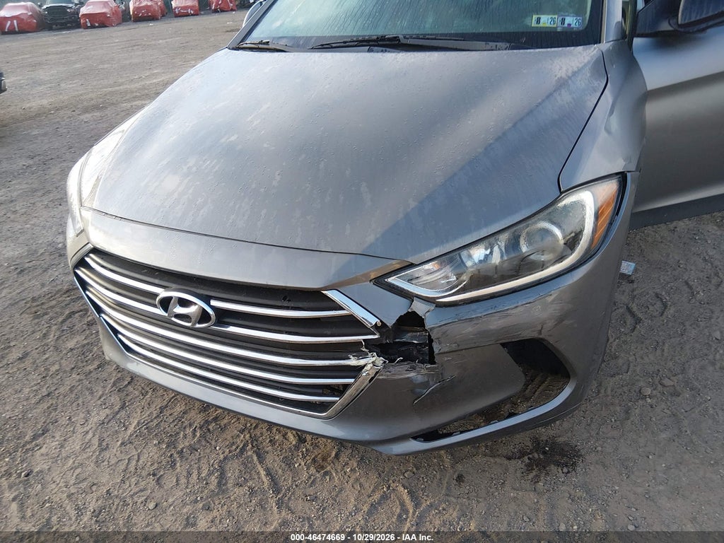 2018 Hyundai Elantra SEL photo 6