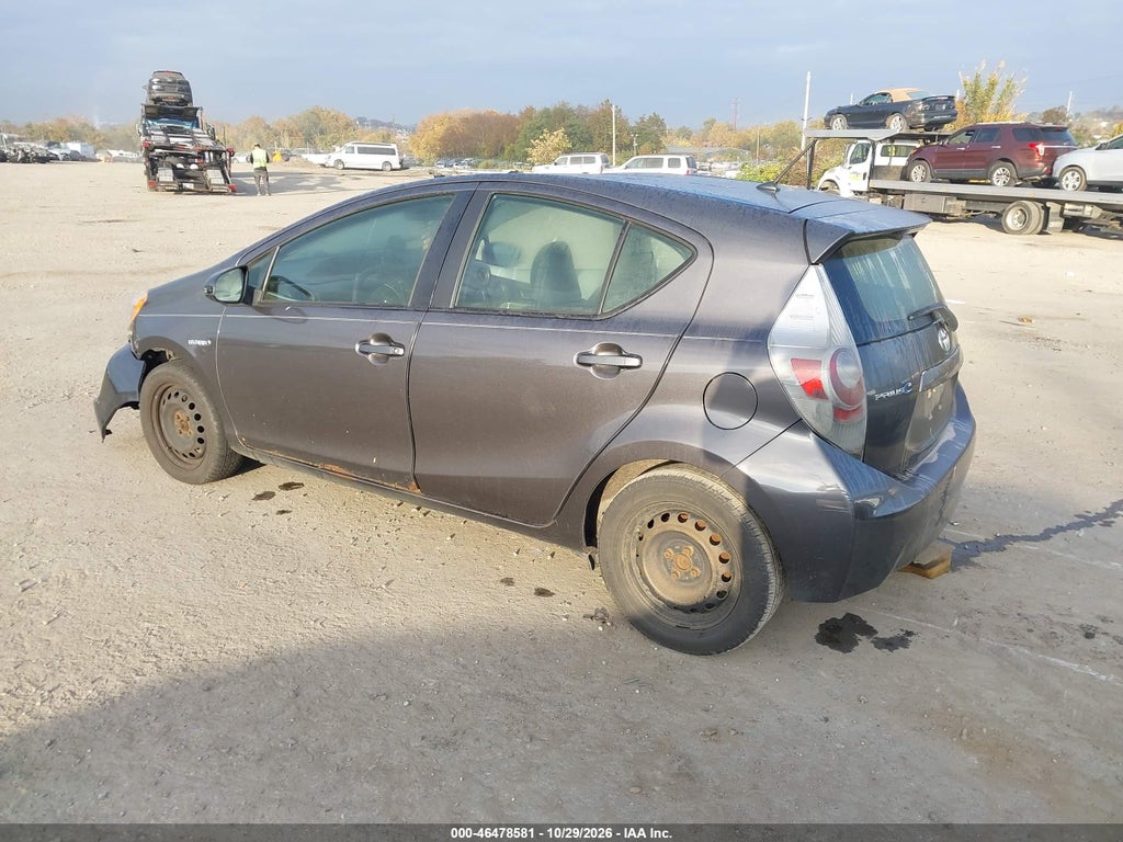 2014 Toyota Prius C TWO photo 3