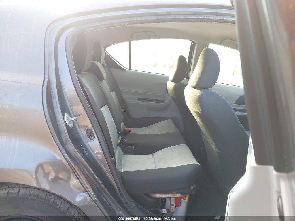 2014 Toyota Prius C TWO photo 8