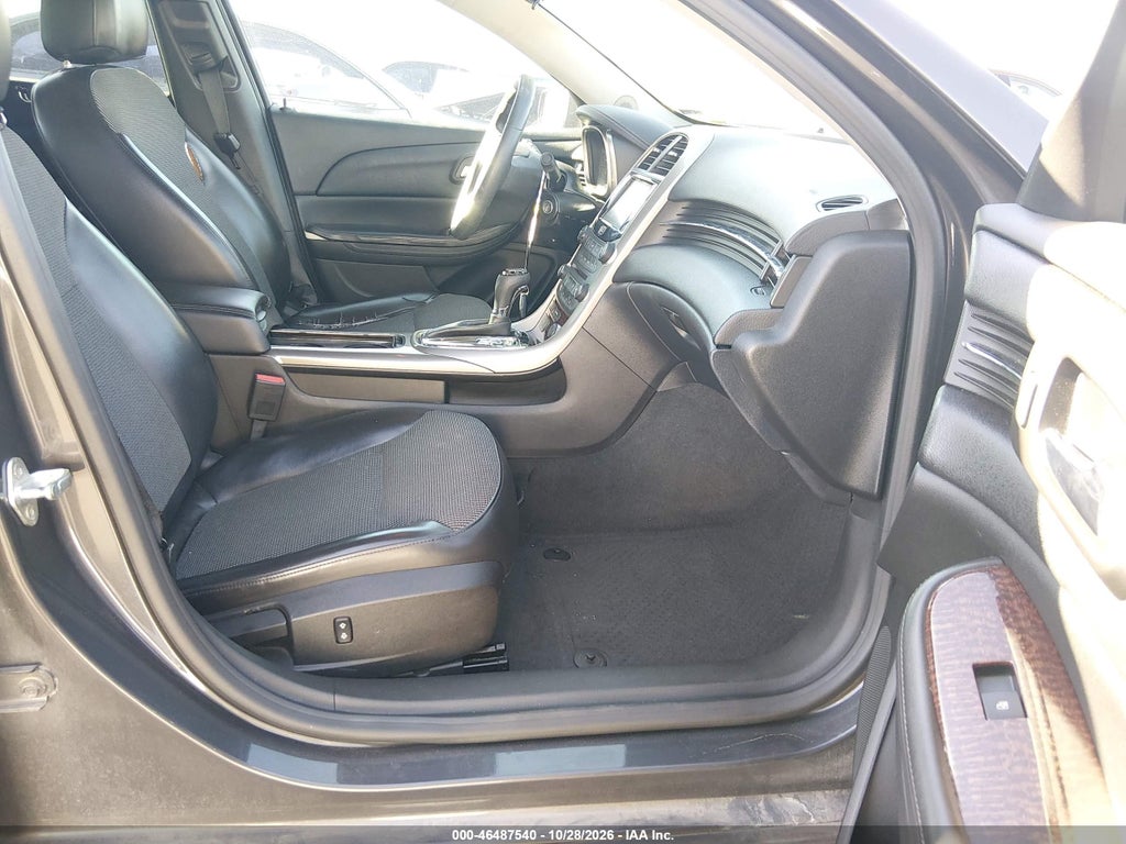 2013 Chevrolet Malibu 1LT photo 5