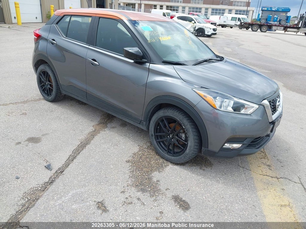 NISSAN KICKS 2020