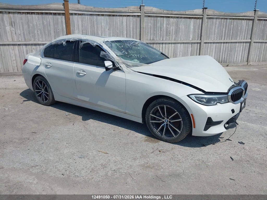 BMW 330 2021