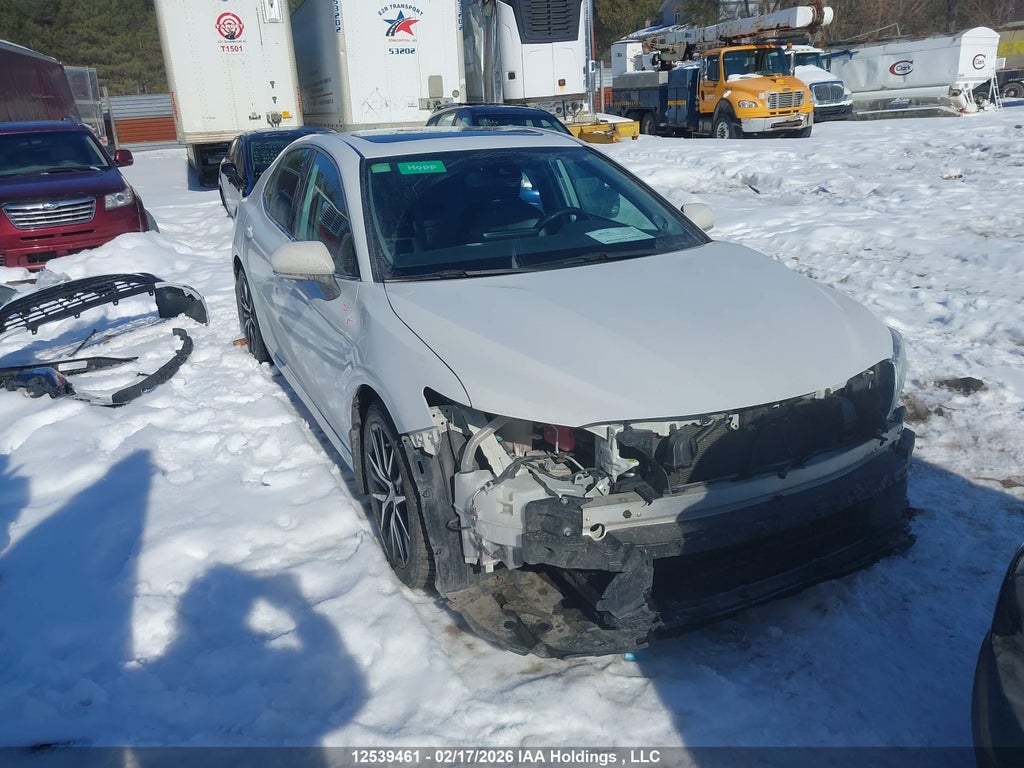 TOYOTA CAMRY 2022