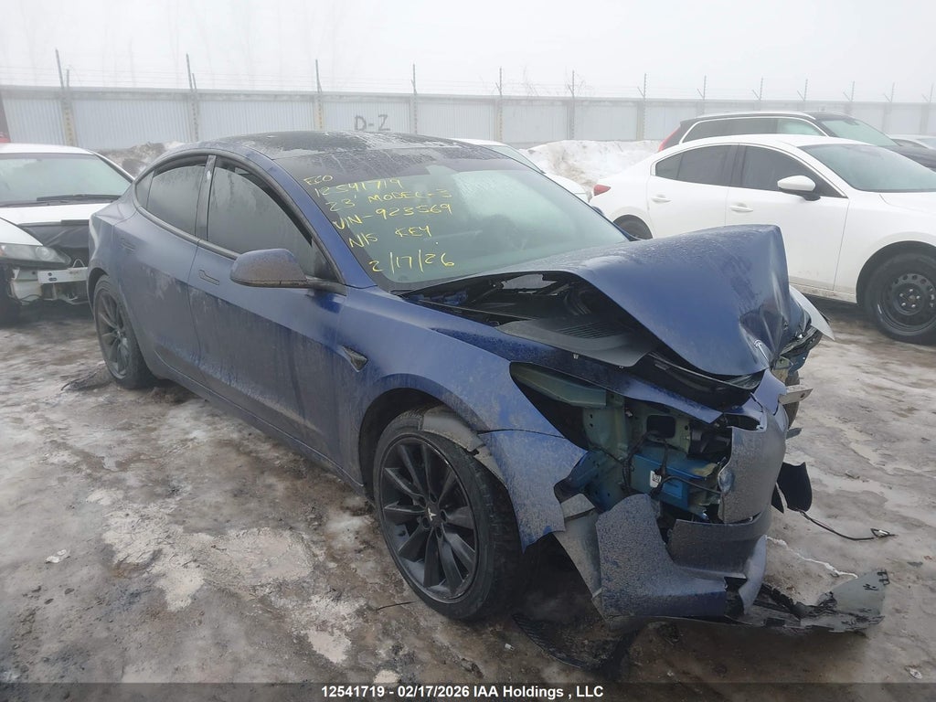 TESLA MODEL 3 2023