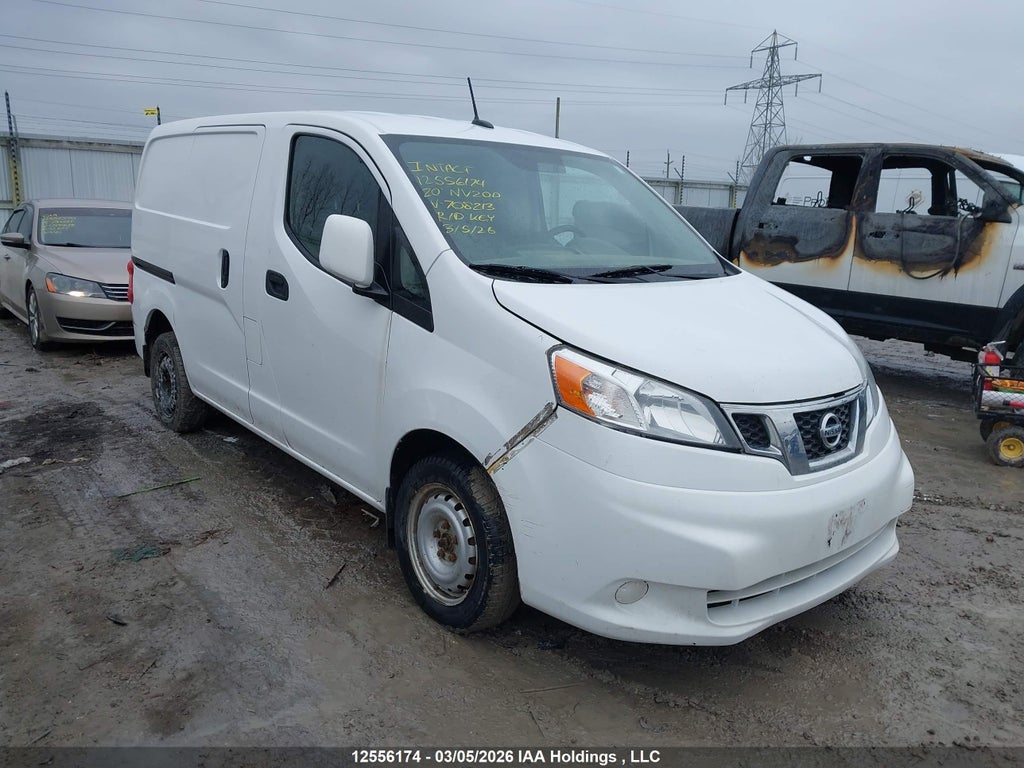 NISSAN NV200 2020