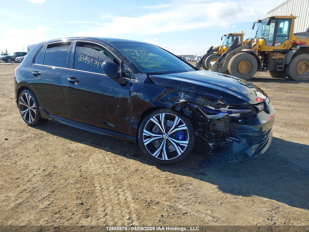 VOLKSWAGEN GOLF 2024