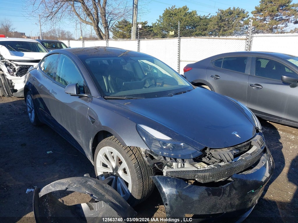 TESLA MODEL 3 2023