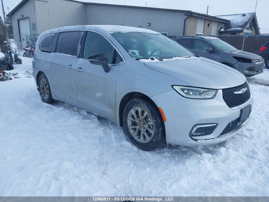 CHRYSLER PACIFICA 2026