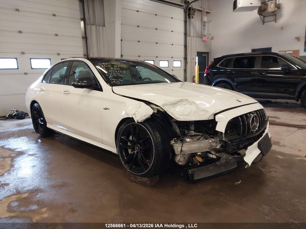 MERCEDES-BENZ E-  2021