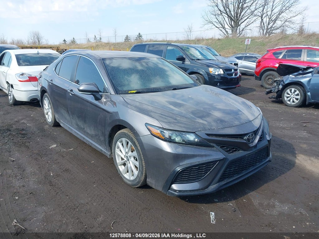 TOYOTA CAMRY 2021